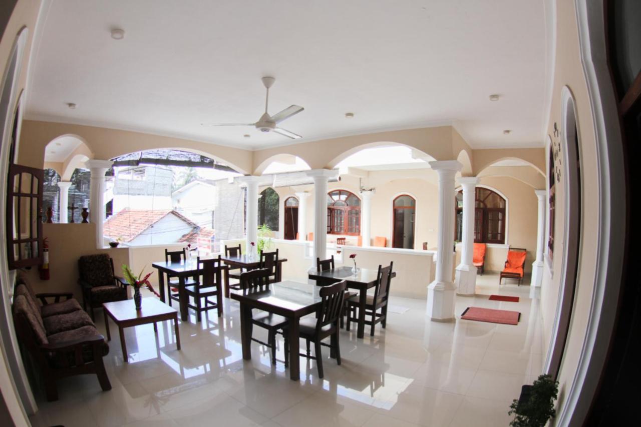 Angel Inn Guest House Negombo Exterior photo